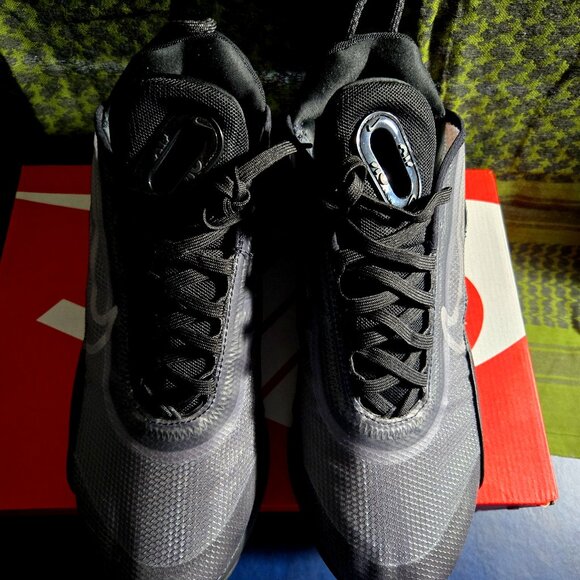NIKE Air Max 2090 Men's Sneakers - Picture 1 of 5